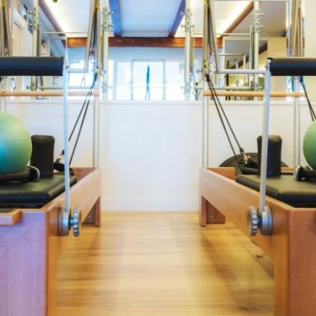 Pilates con máquinas